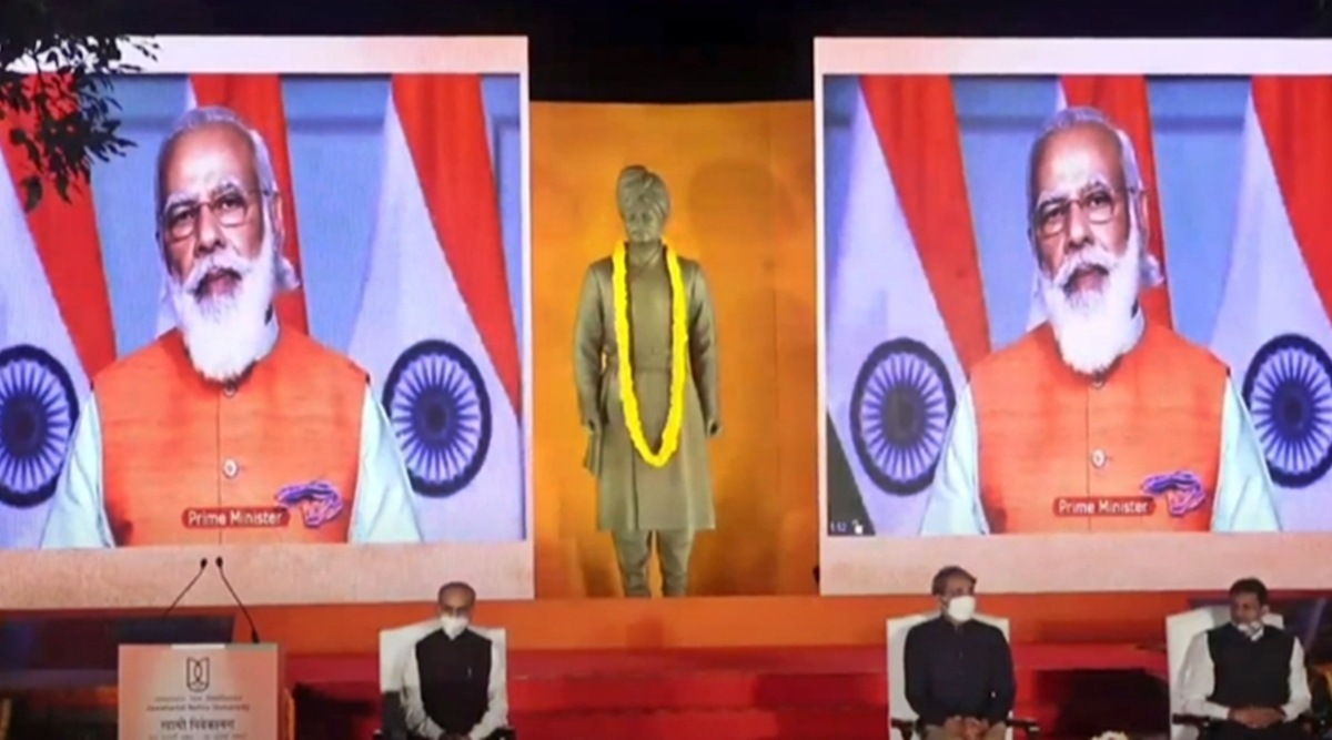 Prime Minister Narendra unveiled the statue of Swami Vivekananda at JNU (File)