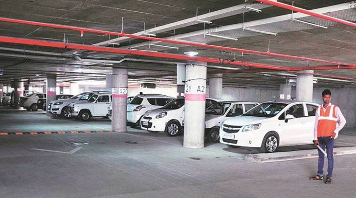 chandigarh latest news, Chandigarh Municipal Corporation, Chandigarh parking fee, Activist R K Garg, Chandigarh news, indian express