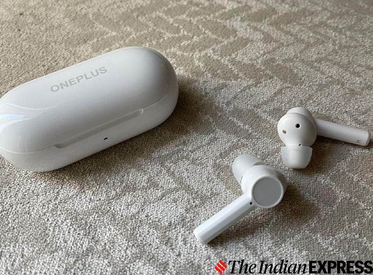 One plus earpods online z review