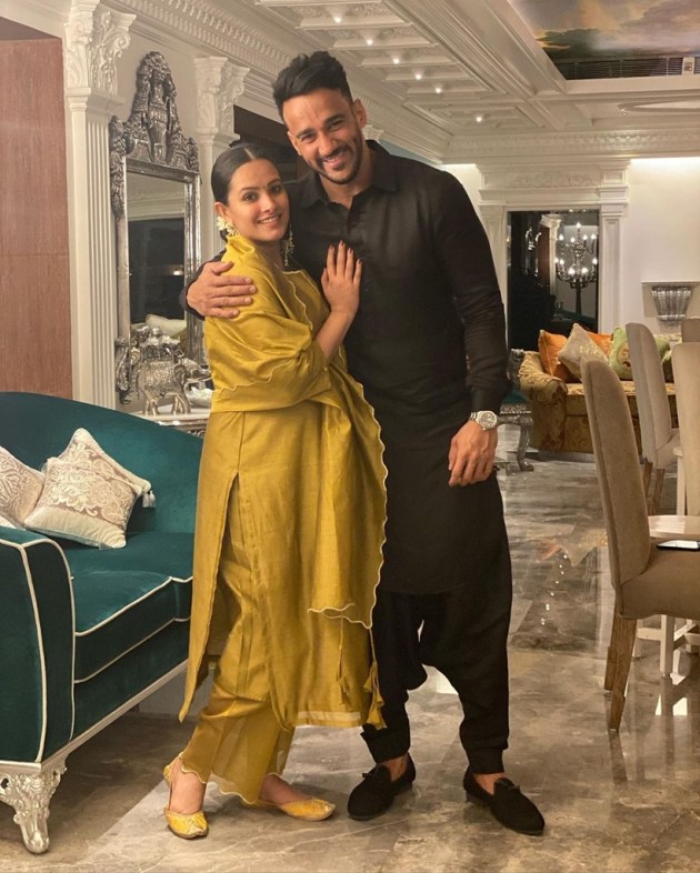 Rohit reddy, Anita Hassanandani,