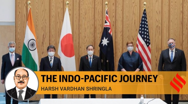 From left to right, External Affairs Minister S Jaishankar, Japanese Foreign Minister Toshimitsu Motegi, Japanese Prime Minister Yoshihide Suga, Australian Foreign Minister Marise Payne and US Secretary of State Mike Pompeo pose for a picture before a four Indo-Pacific nations' foreign ministers meeting at the prime minister's office in Tokyo 2020. (AP/PTI Photo)