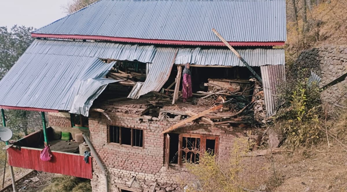 jammu and kashmir, j&k news, india pakistan border firing, LoC firing, Line of Control firing, india pakistan border, bsf officer dead, jammu and kashmir border firing, india pakistan border news, jammu and kashmir news