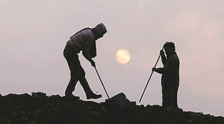 Pune illegal sand mining, SAUNDH RIVER BED, pune police, arrests over sand mining, illegal sand mining racket, Pune news, Pune police
