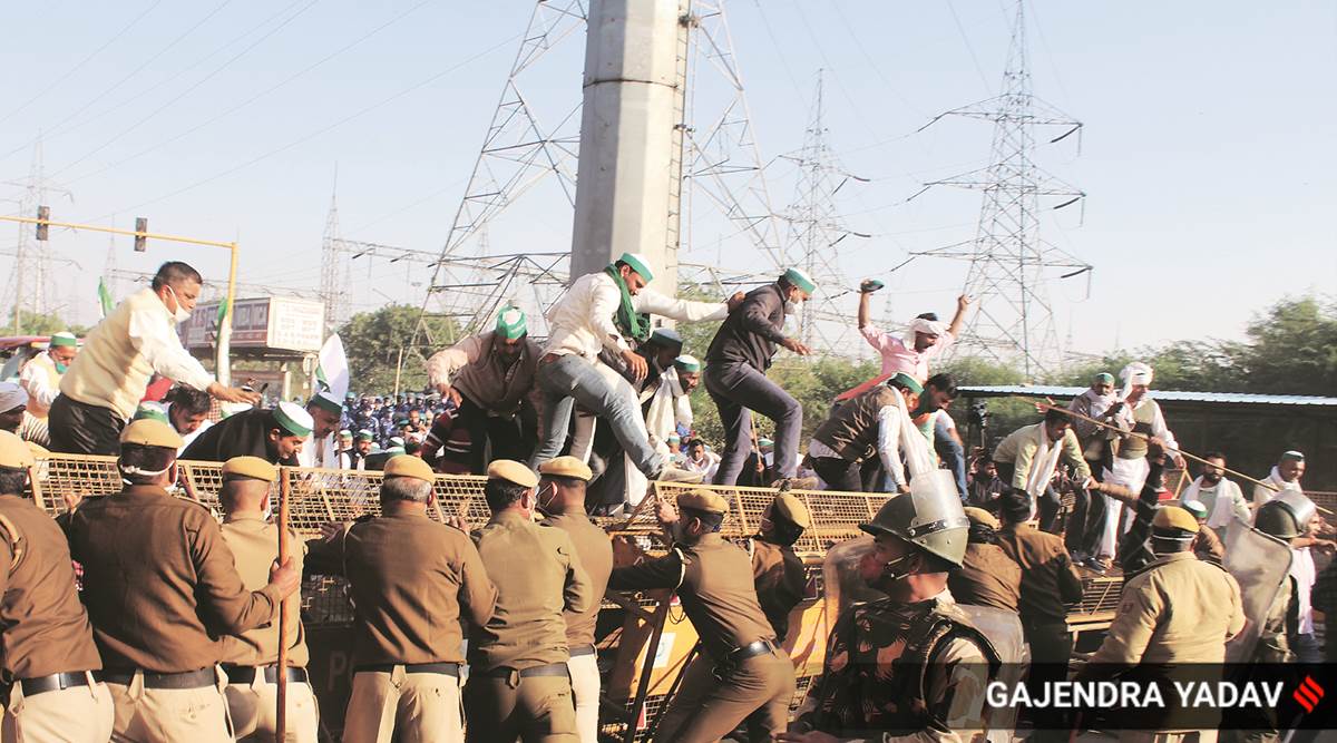 At Ghazipur, Saturday. Farmers from Western UP also joined the protests. (Express Photo: Gajendra Yadav)