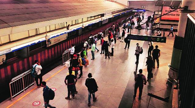 delhi metro, delhi metro covid protocol, delhi metro social distancing, delhi city news, delhi coronavirus latest updates