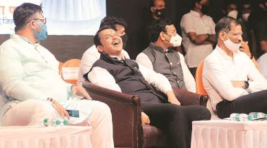 Devendra fadnavis, maharashtra BJP, Maharashtra news, fadnavis SHiva Sena, Uddhav Thackeray, Maharashtra government, indian express