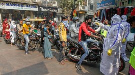 Surat, Surat news, Surat covid cases, Gujarat news, Gujarat Covid cases, Ahmedabad lockdown, Indian Express