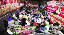 Punjab farmers protest, Punjab farm protests, Farm bills, farmers against farm laws, Punjab railways, Punjab rail blockade, indian express