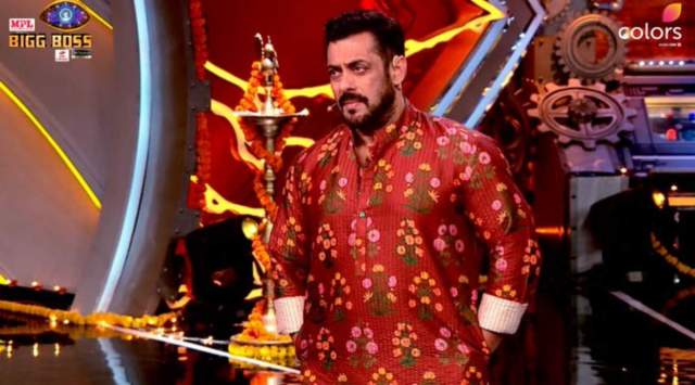 Bigg Boss 14 Salman Khan Is Spoiling The Fun With Favouritism Opinion Entertainment News