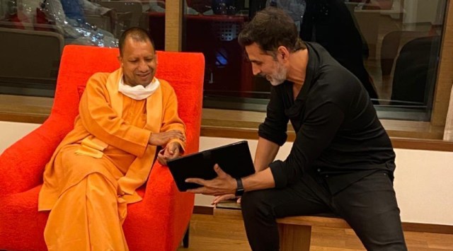 Akshay Kumar meets UP CM Yogi Adityanath | Bollywood News - The Indian ...