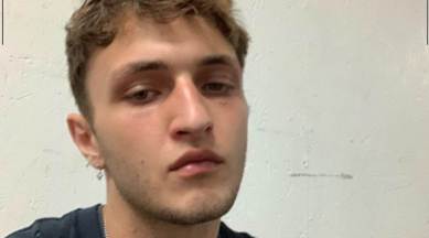 Anwar Hadid, Anwar Hadid on coronavirus vaccine, Anwar Hadid anti vaxxer controversy, Anwar Hadid on being called anti vaxxer, Anwar Hadid Lyme disease, indian express news