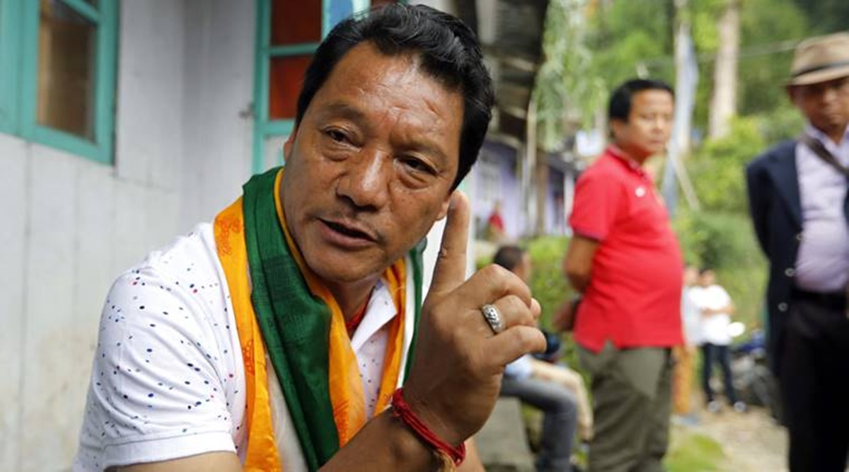 The Darjeeling Chronicle MAHAYUDH OR MAHA-CON? Writes: Anmole Prasad One  Cannot Help Musing On Another Can Of Worms That The Gorkha Janmukti Has  Opened Through Amar Rai, Its Candidate In Darjeeling