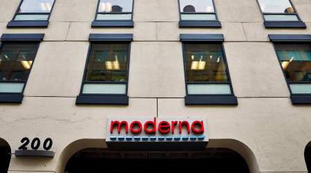 moderna covid vaccine, coronavirus vaccine, fda endorses moderna vaccine, pfizer vaccine, biontech vaccine, indian express