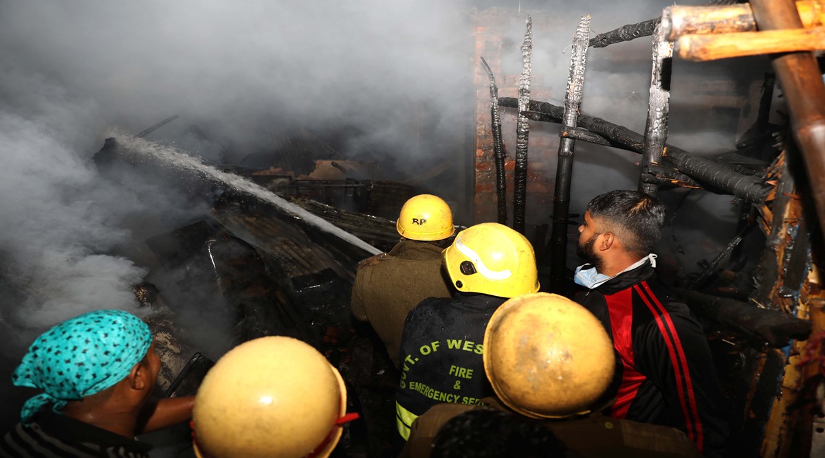Fire at Kolkata slum, many shanties gutted - Vimarsana News