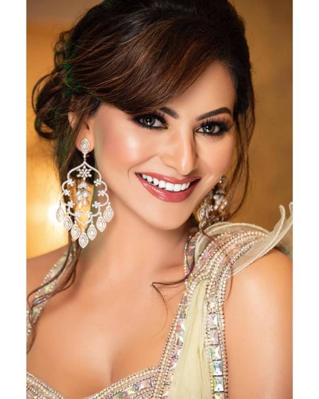 urvashi rautela 2021 goal