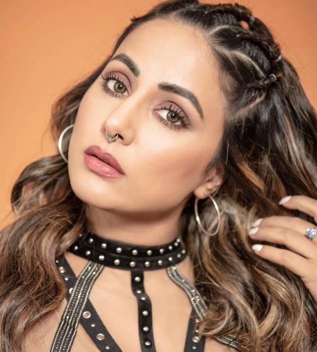 hina khan instagram