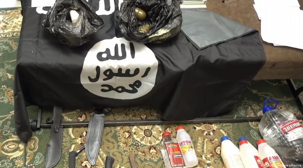 The FSB found weapons and ammunition which were to be used in a terror attack carried out by the Islamic State. (DW)
