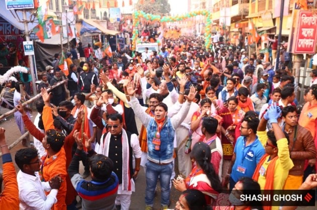 Amidst BJP-TMC war of words, Amit Shah launches road show in Bengal