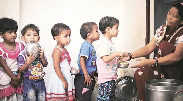 pune, mid-daymeal, migrant can harvesters