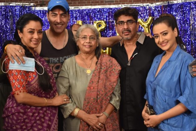 anupamaa team photos
