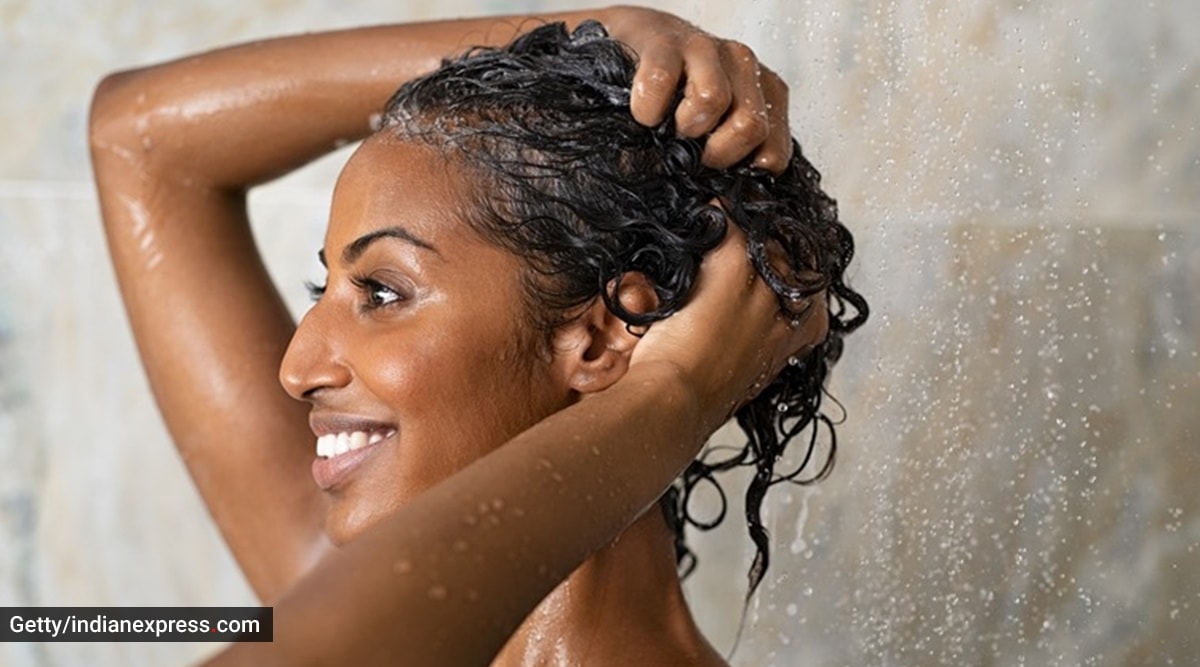 Bath and body perks: Here's why you should bathe with your friends this  winter