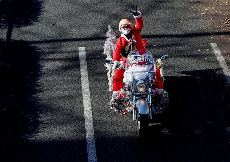 Christmas, Santa Claus cyclists marching Tokyo child abuse, child abuse, child abuse helpline, Harley Davidson cyclists, 
