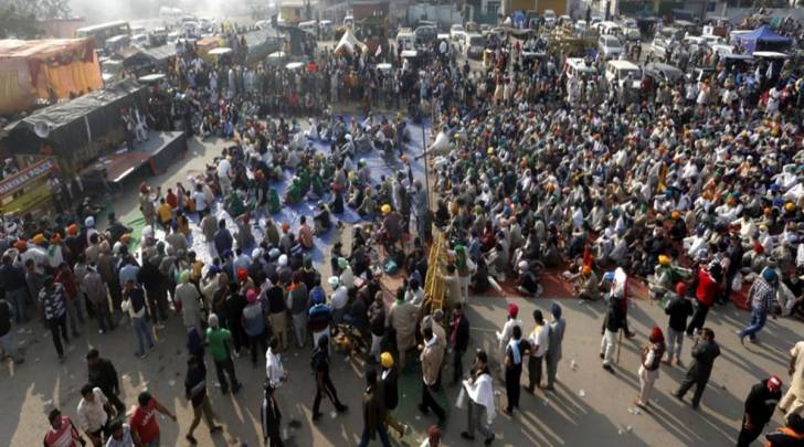 Farmers protest at Delhi border