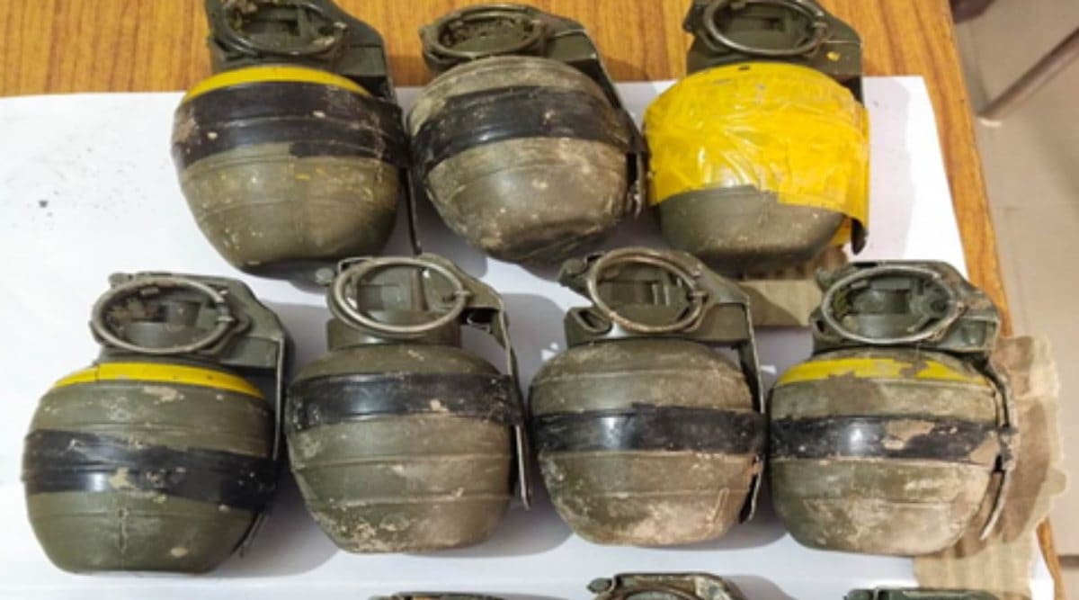 11 grenades dropped by Pak drone recovered from near border in Punjab |  India News,The Indian Express