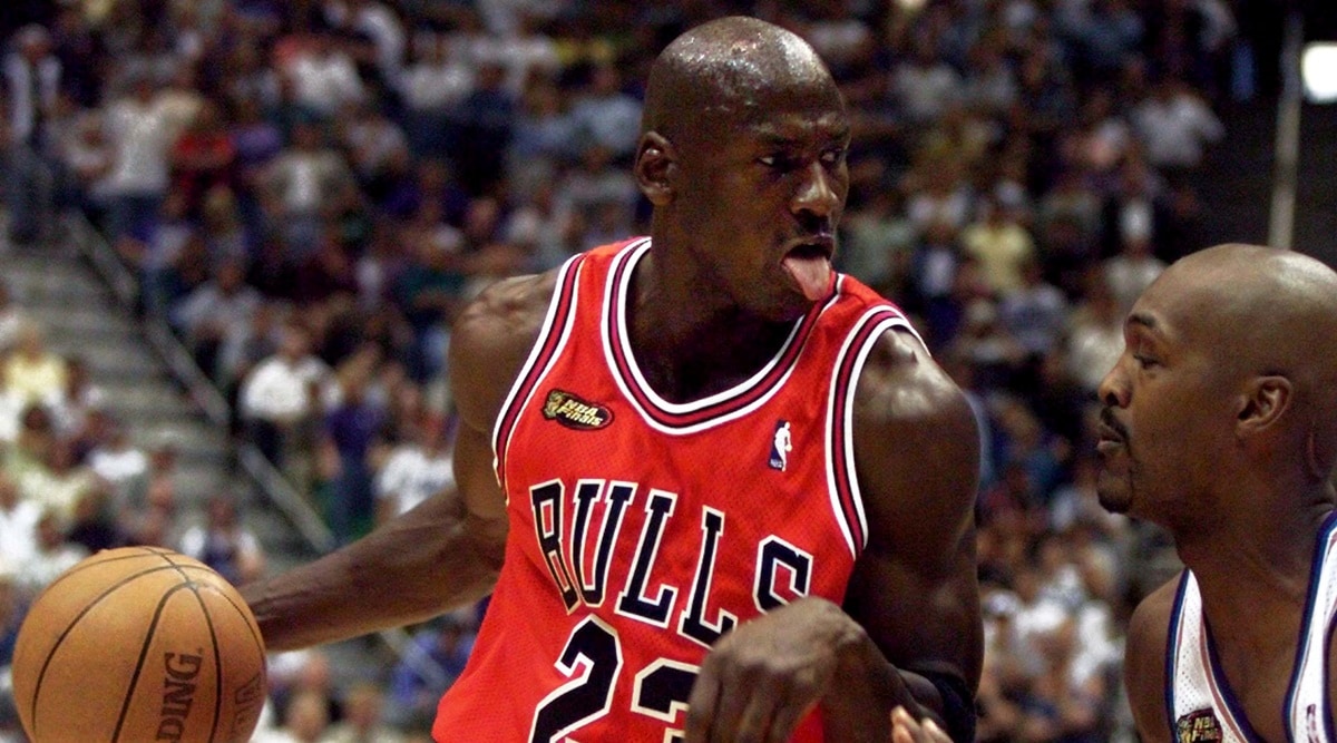 Julien's to auction Michael Jordan's Bulls rookie jersey