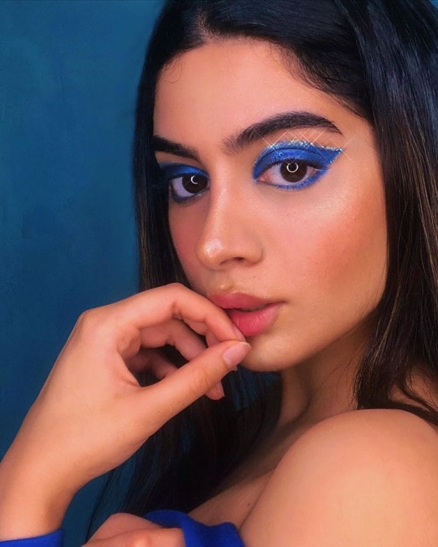 khushi blue eyes
