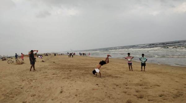 Marina beach, Marina beach reopned to public, Marina beach visiting hours, Chennai Covid news, chennai covid latest updates, chennai news, indian express