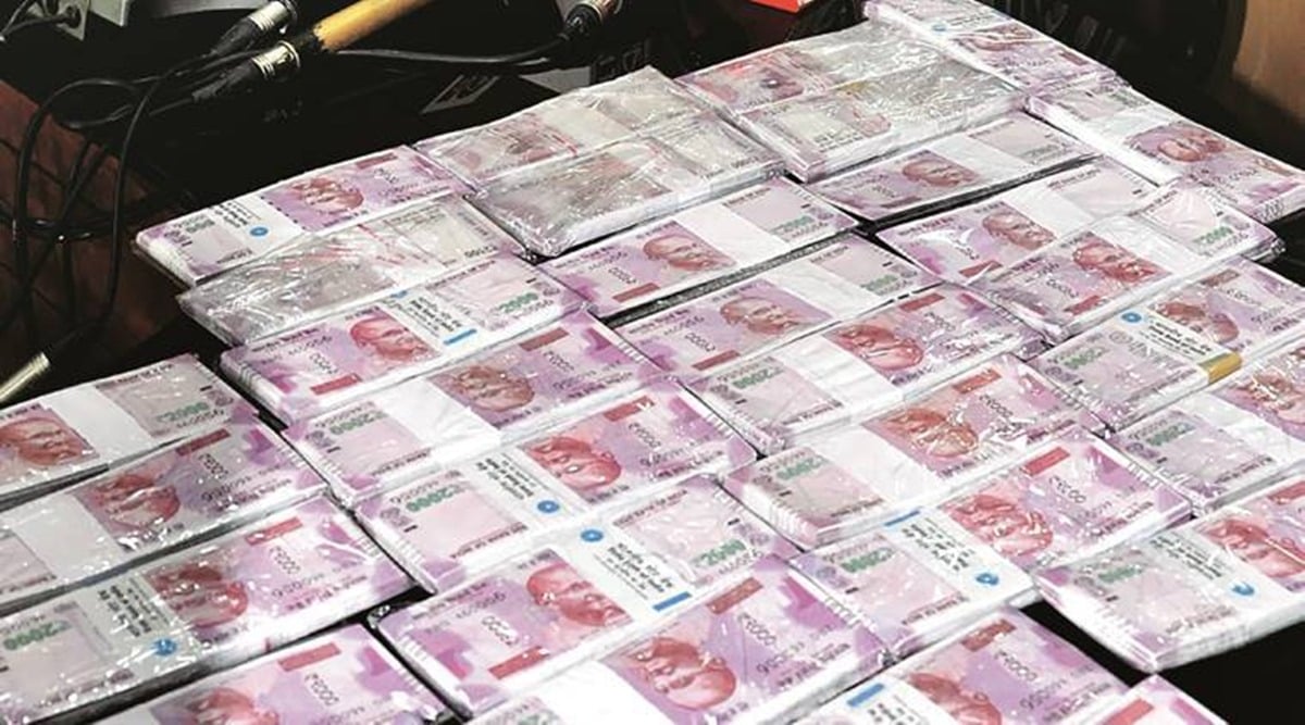 thane police, thane polie seize counterfeit money, thane police arrest three persons with counterfeit money, mumbai news, indian express news
