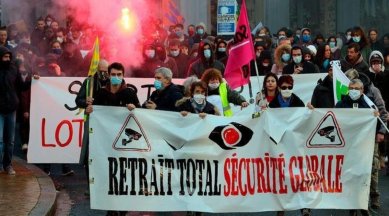 Protests against a proposed legislation in France turned violent on Saturday. (AP photo via DW)
