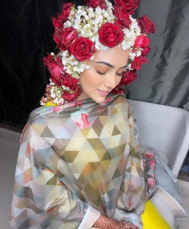 sana khan photo y