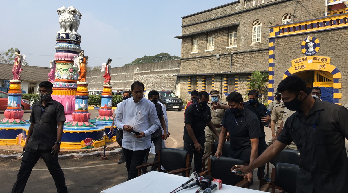 Anil Deshmukh outside Yerawada Central Prison. (Express photo by Sushant Kulkarni)