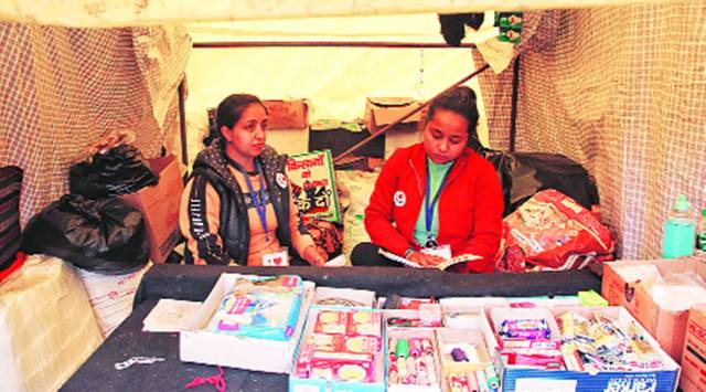 At Ghazipur, sisters from Nainital set up mahila store