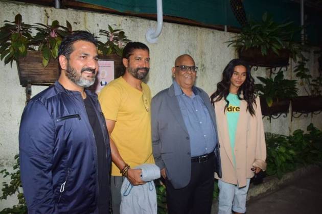 farhan akhtar with shibani dandekar