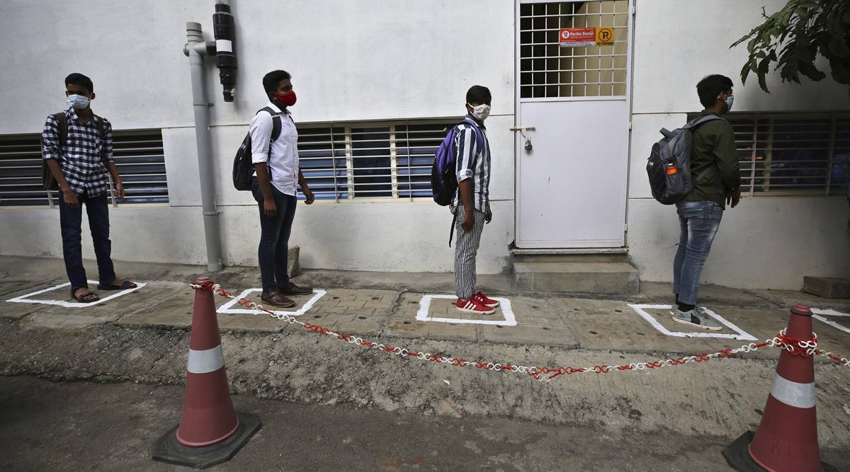 Bengaluru: Active Covid-19 cases drop, private hospitals report rise in SARI cases