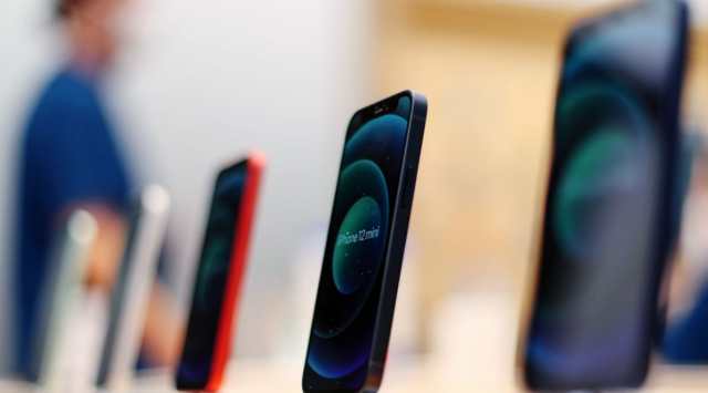 Apple iPhone 12 medical advisory, Apple iPhone 12 Magnet advisory, Apple iPhone 12 magsafe advisory, Apple iPhone 12 advisory, iPhone radio waves, iPhone magnets, iPhone pacemaker interference, MagSafe accessories, MagSafe electromagnetic fields, MagSafe medical interference