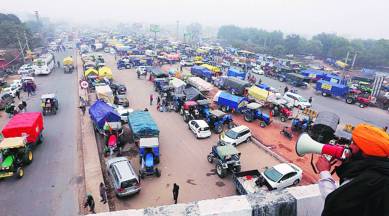 Tractor march to Delhi continues, unions peg 1 lakh from Haryana, 80,000 from Punjab
