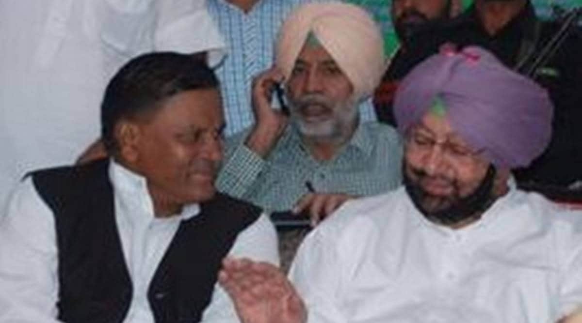 Safai Karamchari Commission chairman holds review meeting