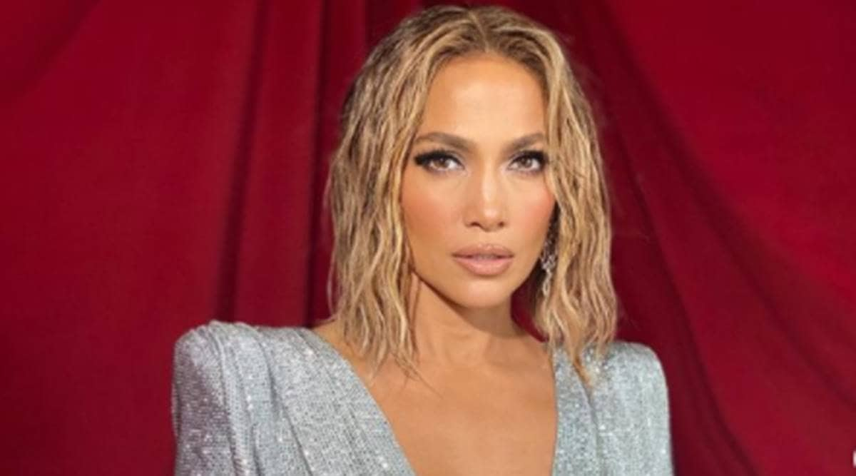 That S Just My Face Jennifer Lopez Shuts Fan Who Claims She Has Had