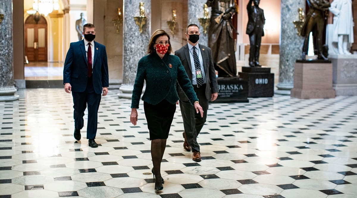 Presiden AS Nancy Pelosi tiba di Taiwan, meningkatkan ketegangan di China