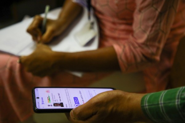 Pune covid vaccination drive, Pune vaccination, Pune coronavirus caes, COvid vaccine, Covaxin shots, Co-Win app, Healthcare workers, Pune news, Maharashtra news, Indian expres news
