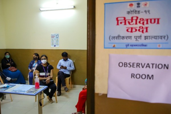 Pune covid vaccination drive, Pune vaccination, Pune coronavirus caes, COvid vaccine, Covaxin shots, Co-Win app, Healthcare workers, Pune news, Maharashtra news, Indian expres news