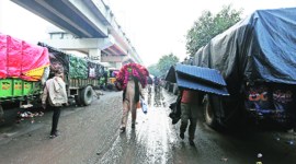 Farmers protest, Singhu border, Tikri border, Delhi rain, Delhi news, Indian express news