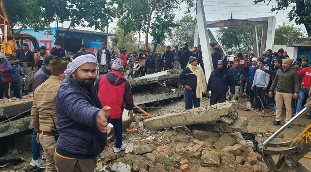 Ghaziabad: Rescue operation carried out after the complex roof of a  crematorium collapsed due to heavy rain, at Muradnagar in Ghaziabad, Sunday, Jan. 03, 2021. (PTI Photo)(PTI01_03_2021_000045B)