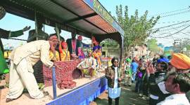 Latest attraction at Singhu: A ‘museum’ on wheels showcasing Sikh culture and history