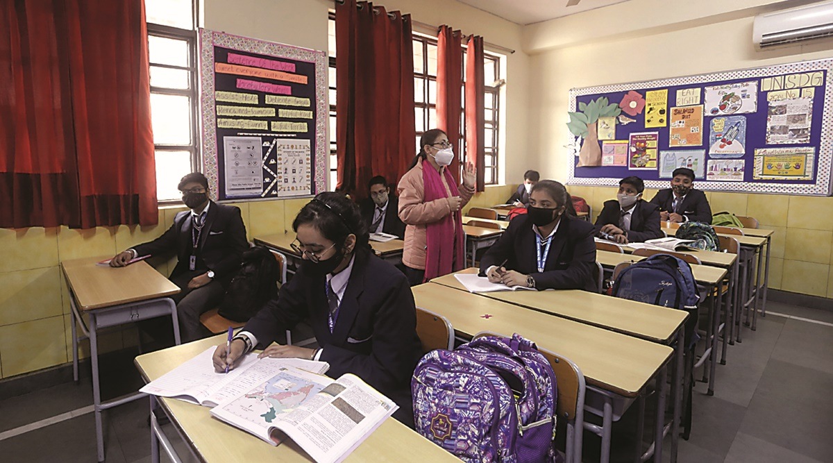 Delhi schools reopen, Delhi physical classes begin, Manish Sisodia, Delhi government, Covid pandemic, Delhi news, Indian express news