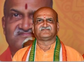 Right wing, Happy Valentine's Day, Sri Ram Sene, Mata-Pita pooja, chief Pramod Muthalik, Shri Ram Sena, Bengaluru Police Commissioner, Valentine's day celebration, india news, indian express